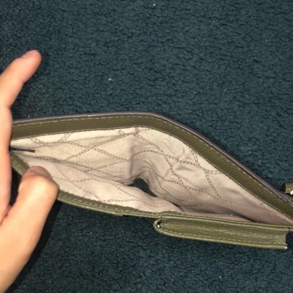 Michael kors wallet - Picture 3 of 5